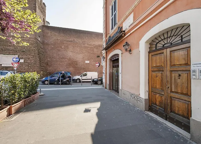 White Flat Termini Roma