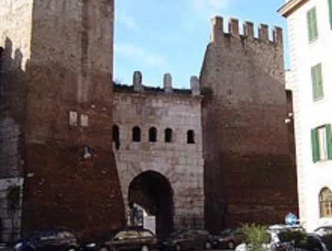 White Flat Termini * Roma