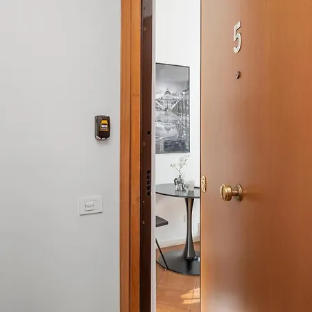 White Flat Termini شقة *