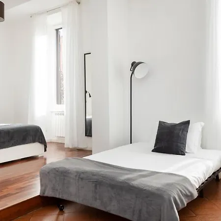 White Flat Termini דירה