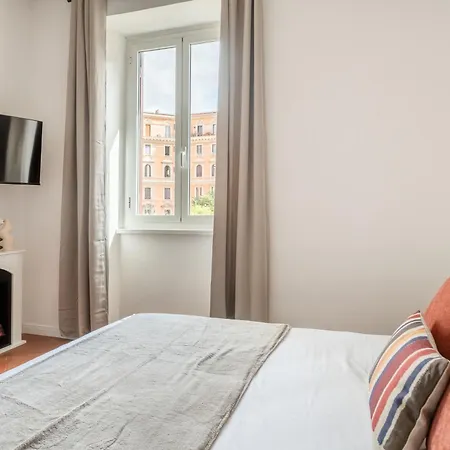 White Flat Termini Apartament *